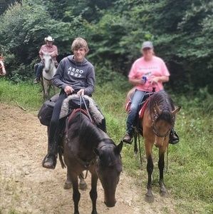 Meet your Posher, Angie